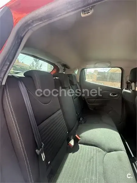 Usado Renault Clio IV LIMITED 90 CV (66 kW) 2016 Rojo Berlina