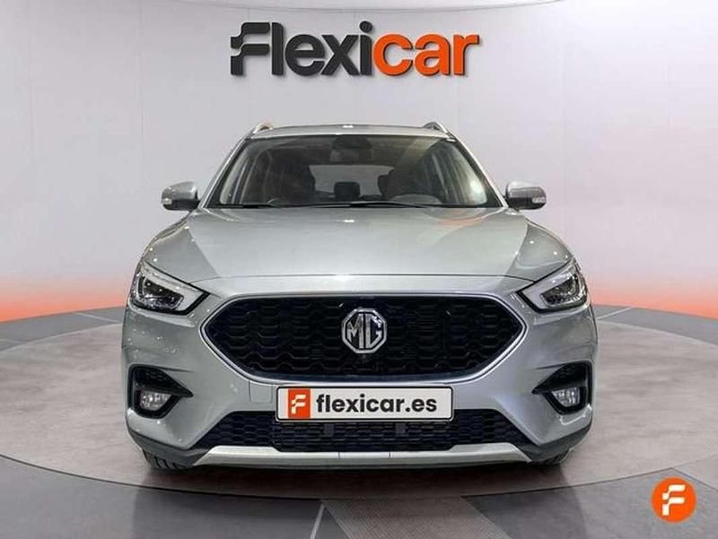 Usado MG ZS Luxury 111 CV (81 kW) 2023 Gris SUV