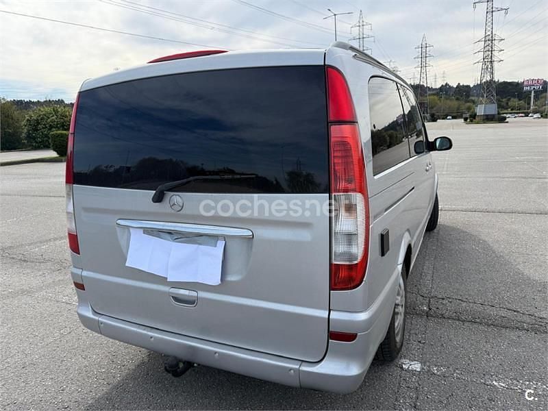 Usado Mercedes Viano 116 CV (85 kW) 2007 Gris / plata Monovolumen