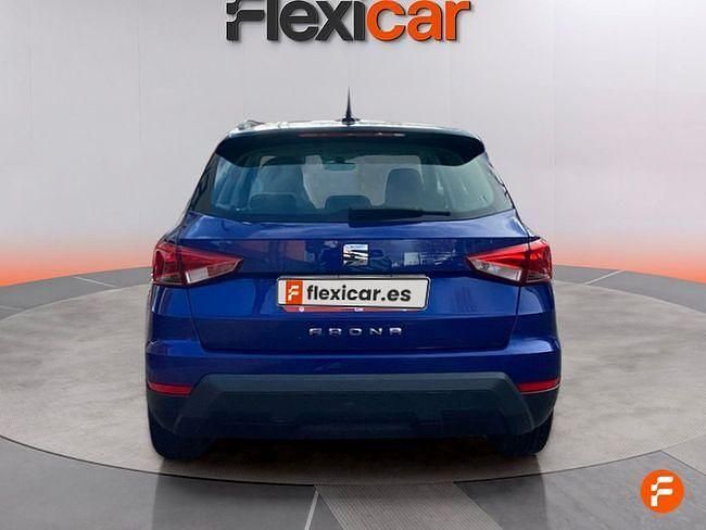 Usado Seat Arona Style 110 CV (80 kW) 2021 Azul SUV