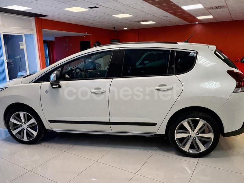 Usado Peugeot 3008 Crossway 120 CV (88 kW) 2016 Blanco Berlina