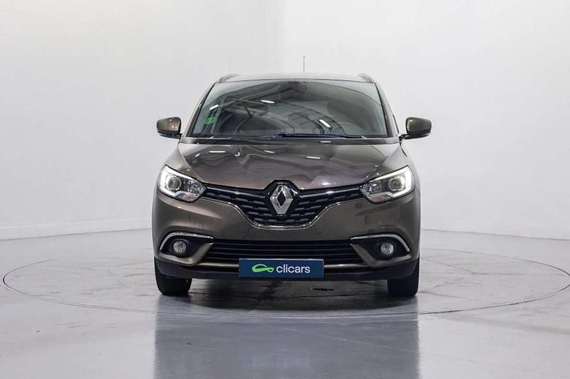 Usado Renault Scénic IV Zen 131 CV (96 kW) 2017 Marrón Monovolumen