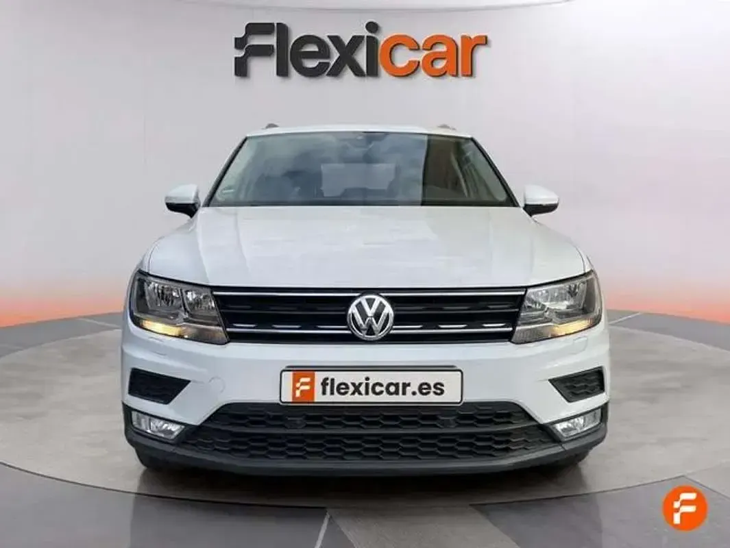 Usado VW Tiguan Sportline 179 CV (131 kW) 2017 Blanco SUV