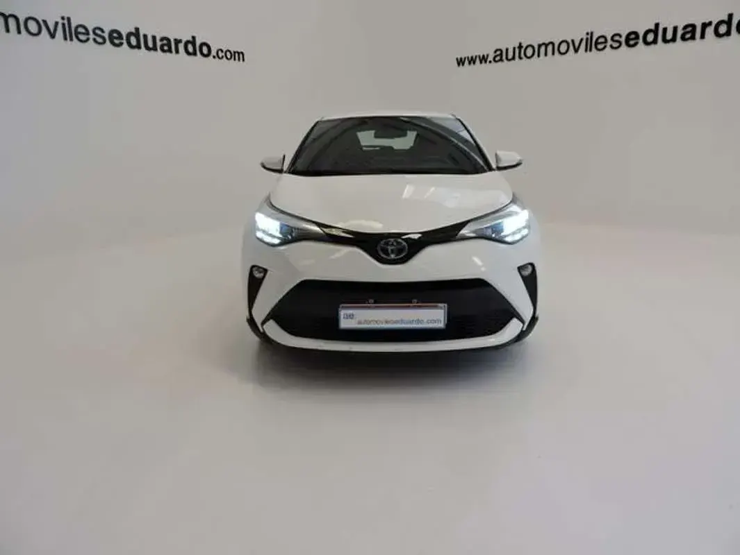 Usado Toyota C-HR Advance 122 CV (89 kW) 2021 Blanco SUV