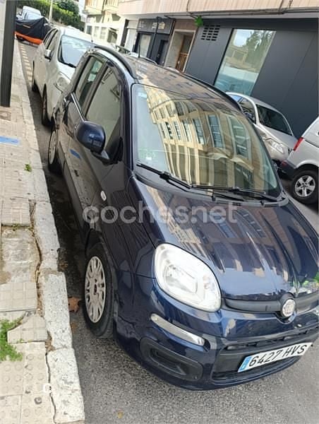 Usado Fiat Panda Lounge 69 CV (50 kW) 2014 Azul Utilitario