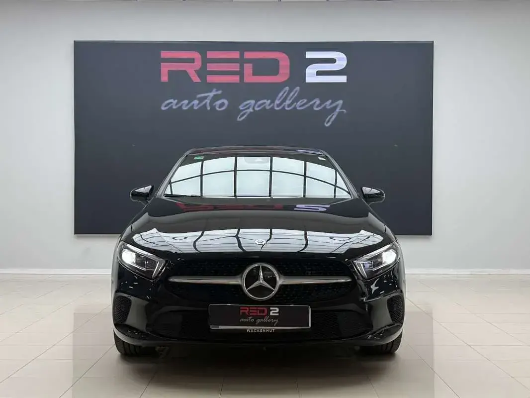 Usado Mercedes A250 218 CV (160 kW) 2022 Negro Utilitario