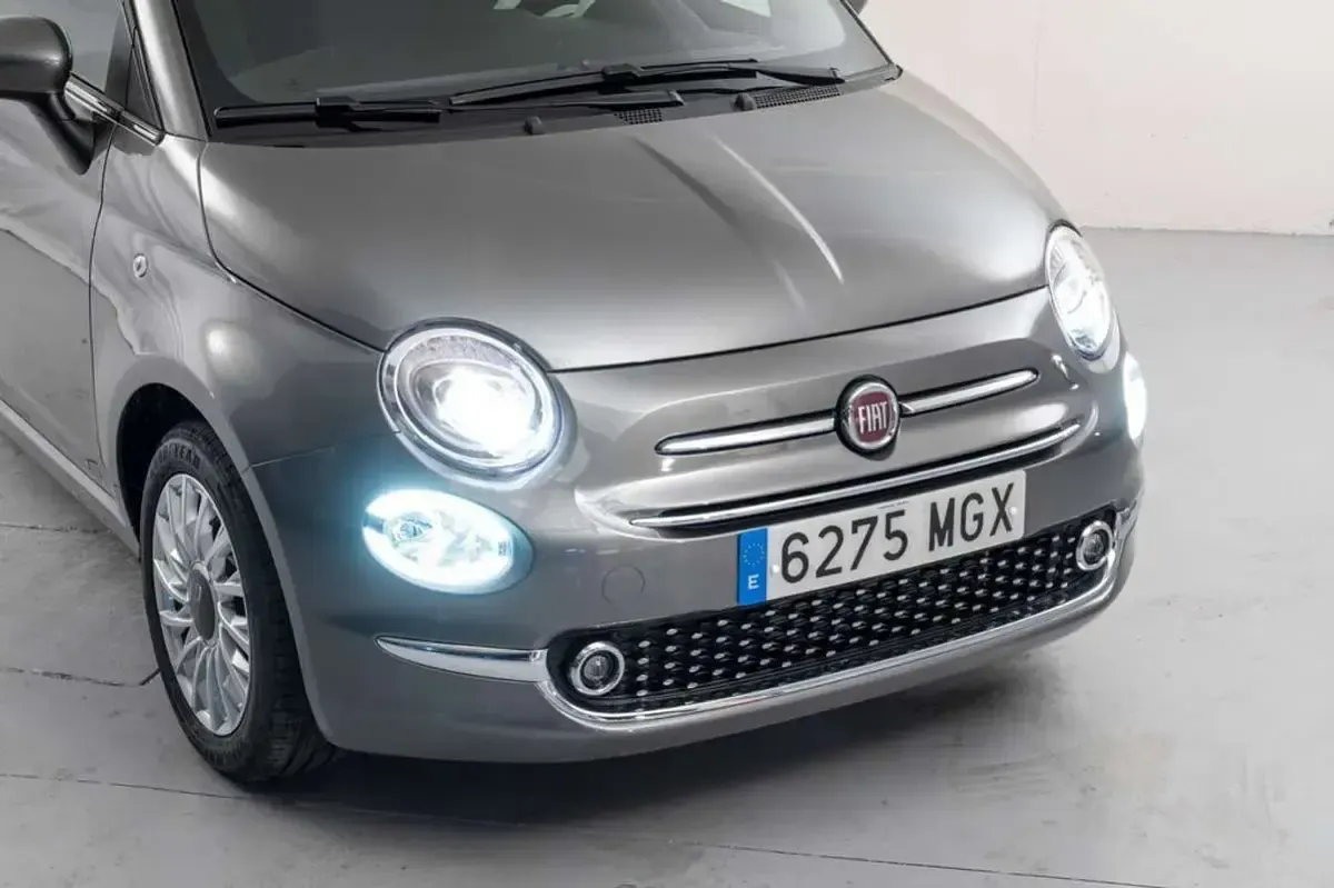 Usado Fiat 500 Dolcevita 69 CV (50 kW) 2023 Gris Utilitario
