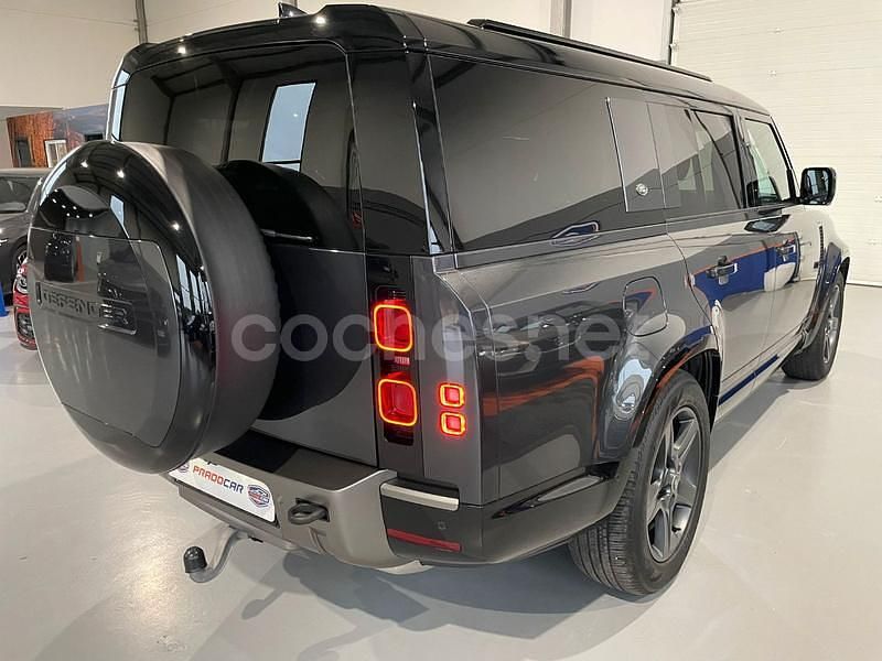 Usado Land Rover Defender SE 249 CV (183 kW) 2023 Gris / plata SUV
