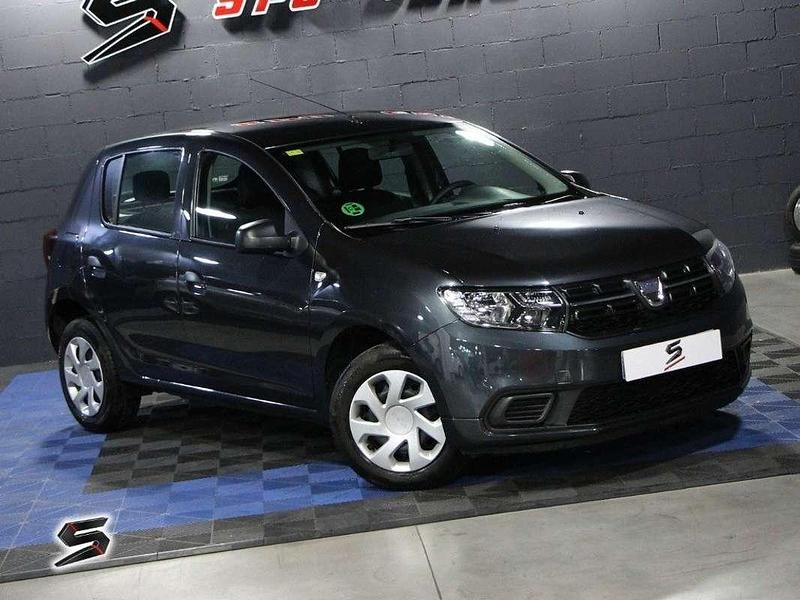 Usado Dacia Sandero Ambiance 72 CV (52 kW) 2018 Negro Utilitario