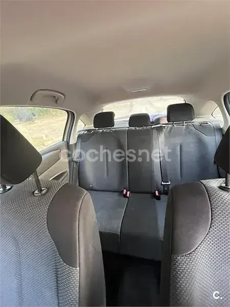 Usado Citroën C4 90 CV (66 kW) 2007 Beige Berlina
