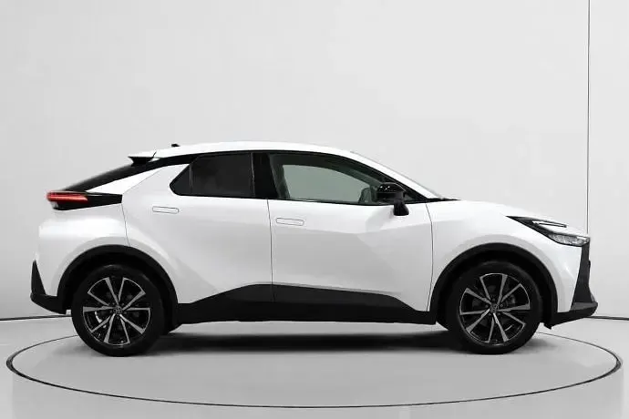Usado Toyota C-HR 122 CV (89 kW) 2025 SUV