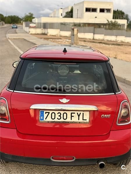 Rojo Usado 2007 Mini ONE Utilitario | 5300 € (Precio justo) - Imagen 1/4