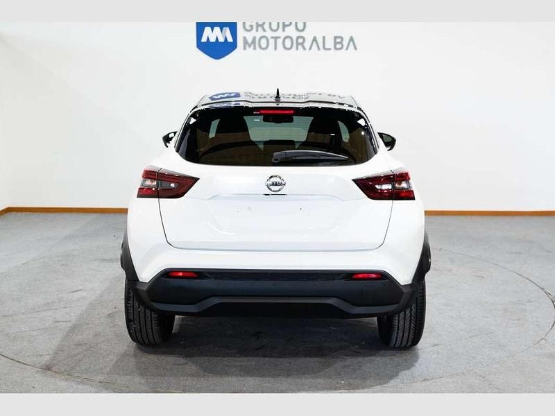 Usado Nissan Juke N-Connecta 114 HP (83 kW) 2021 Branco SUV