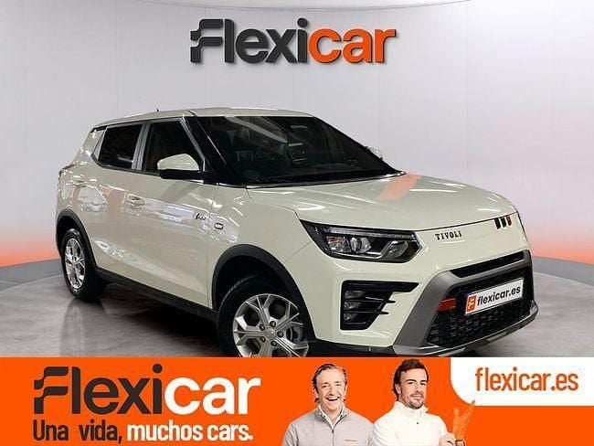Blanco Usado 2025 Ssangyong (KGM) Tivoli SUV | 18.490 € (Buen precio) - Imagen 1/4