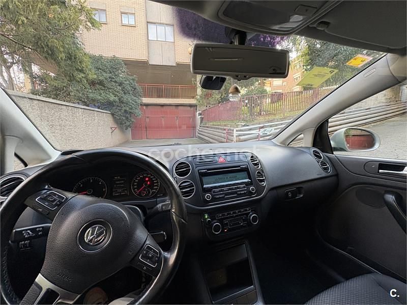 Gris / plata Usado 2010 VW Golf Plus Cross Advance Monovolumen | 4250 € (Precio justo) - Imagen 1/4