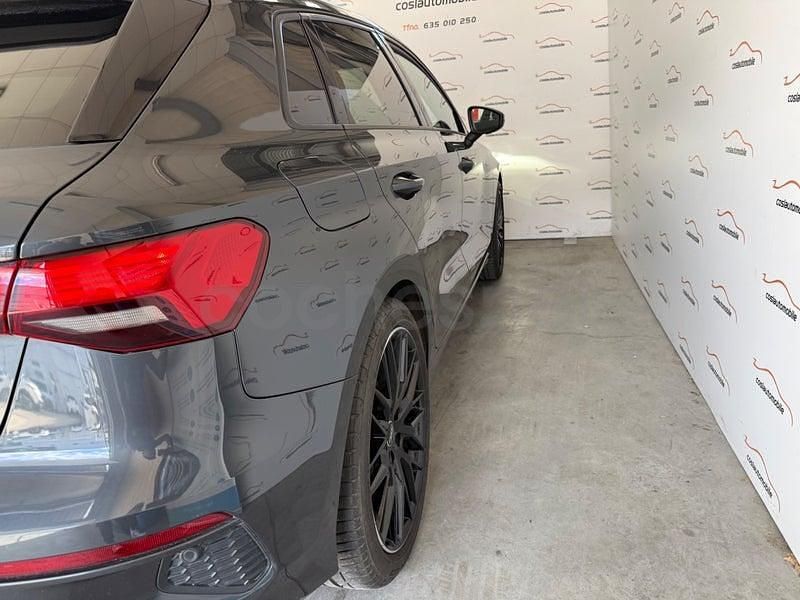 Usado Audi A3 150 CV (110 kW) 2021 Gris / plata Berlina