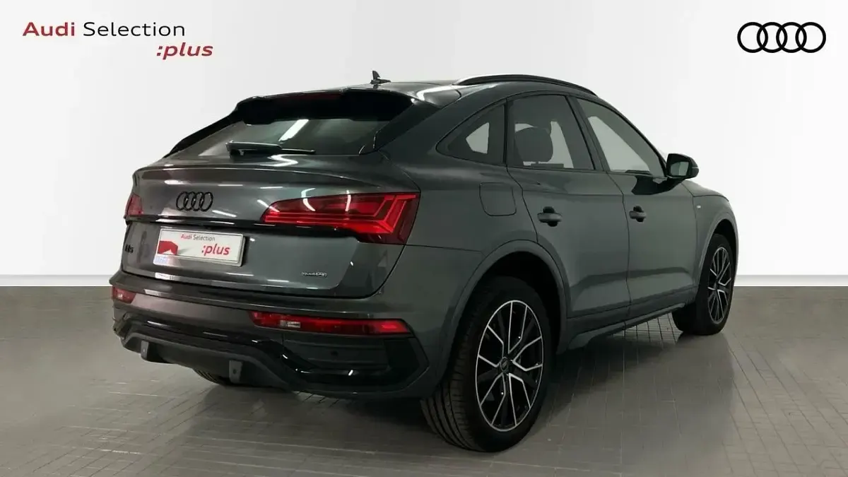 Usado Audi Q5 Black Edition 204 CV (150 kW) 2023 Gris SUV