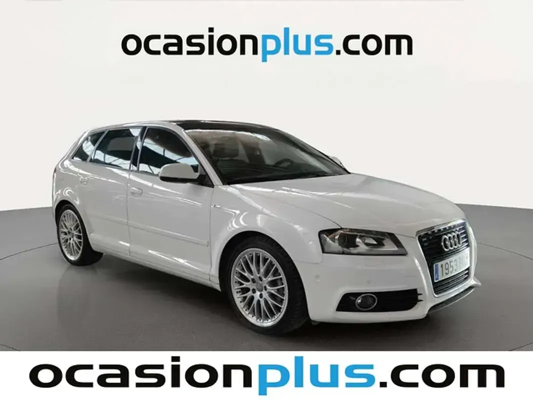 Usado Audi A3 Sportback Ambition 140 CV (102 kW) 2012 Blanco Utilitario