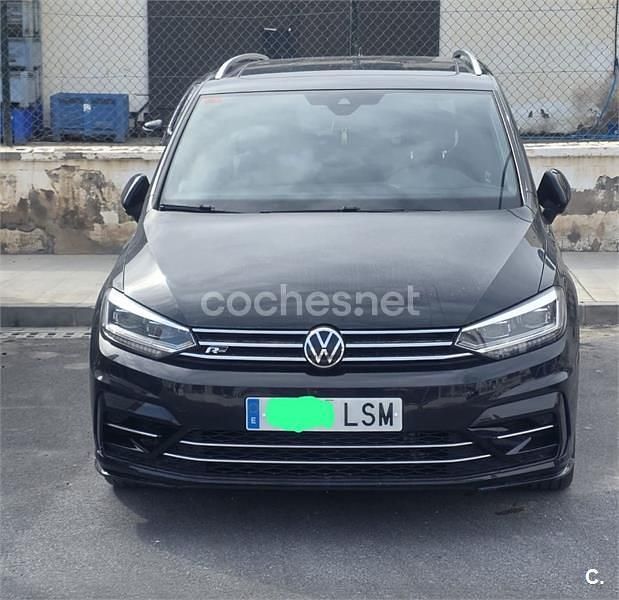 Usado VW Touran Sportline 150 CV (110 kW) 2021 Negro Monovolumen
