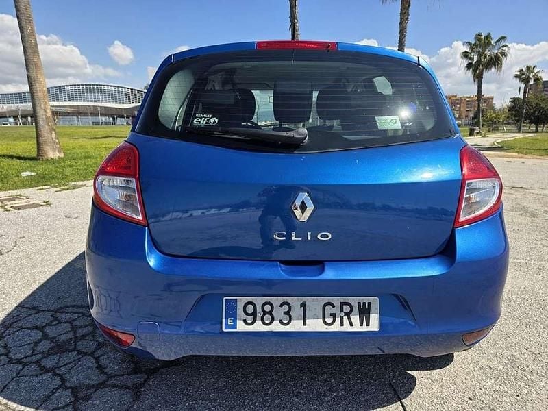 Usado Renault Clio II Expression 70 CV (51 kW) 2009 Azul Utilitario