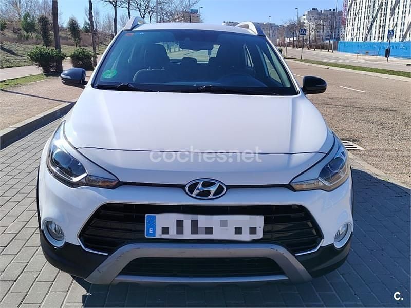 Usado Hyundai i20 Active 100 CV (73 kW) 2019 Blanco Utilitario