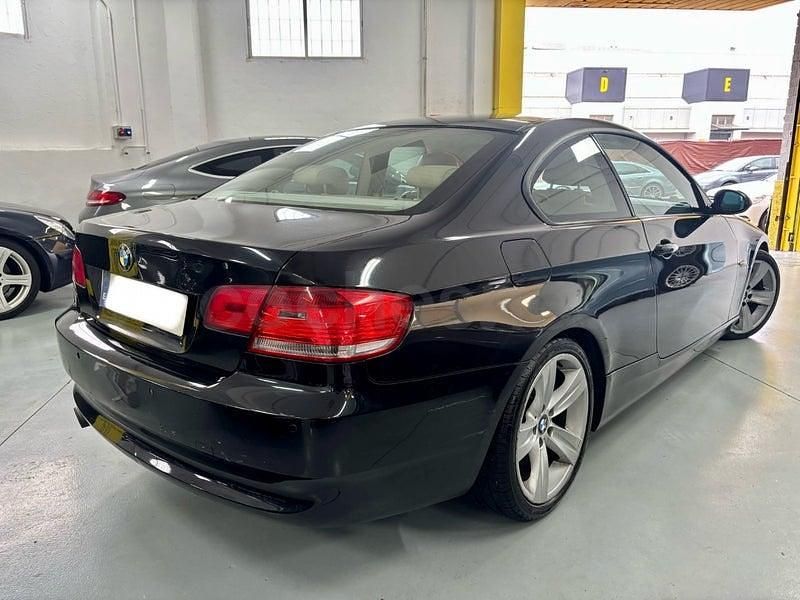 Usado BMW 320 170 CV (125 kW) 2008 Negro Coupe
