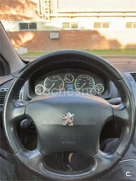 Usado Peugeot 407 Sport 136 CV (100 kW) 2006 Beige Familiar