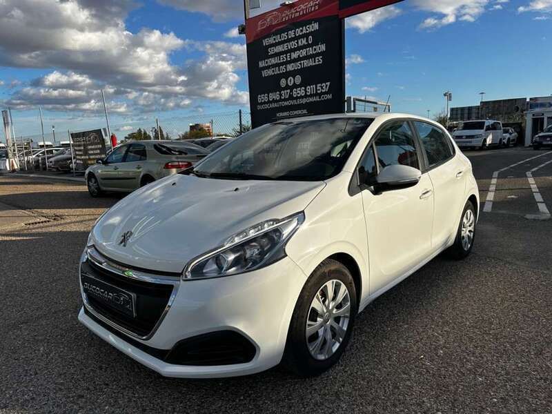 Usado Peugeot 208 Active 102 CV (75 kW) 2020 Blanco Utilitario