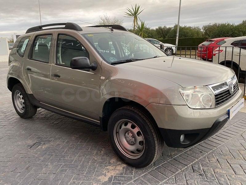 Usado Dacia Duster Ambiance 85 CV (62 kW) 2010 Beige SUV