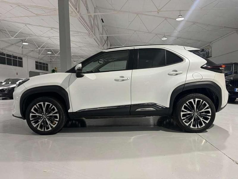 Usado Toyota Yaris Cross Style 116 CV (85 kW) 2023 Blanco SUV