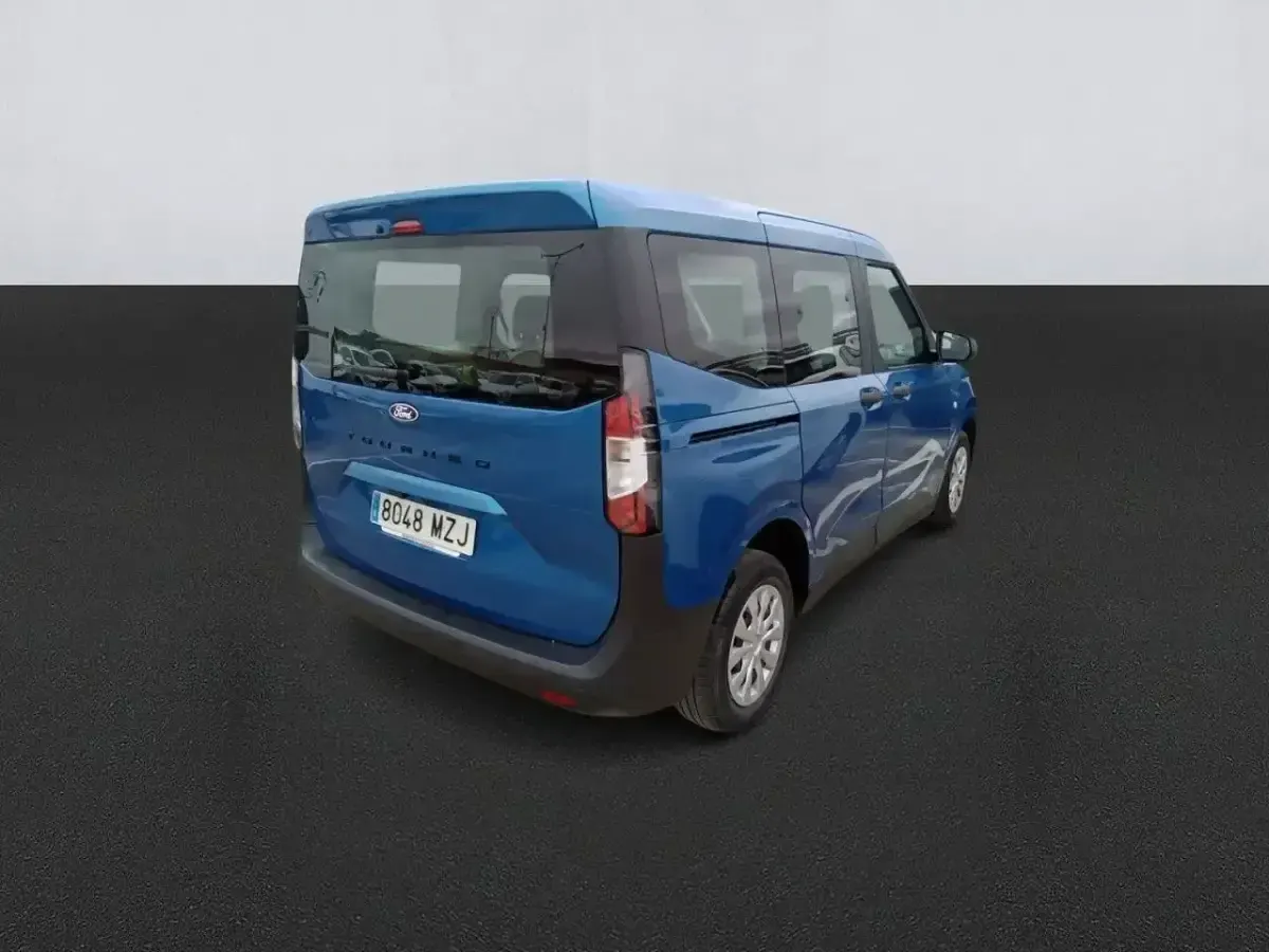 Begagnad Ford Tourneo Courier Trend 125 HK (91 kW) 2025 Blå Minibuss