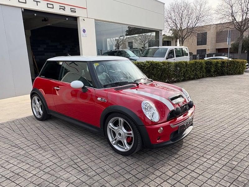 Usado Mini John Cooper Works 210 CV (154 kW) 2004 Rojo Utilitario