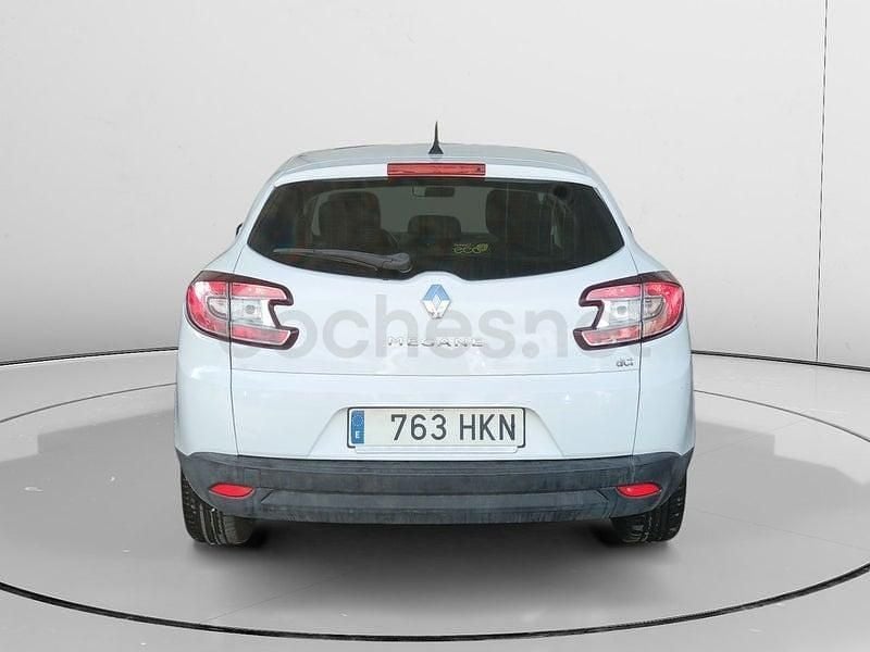 Usado Renault Mégane 90 CV (66 kW) 2012 Blanco Berlina