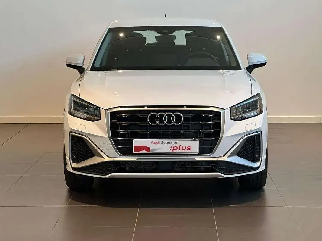 Usado Audi Q2 S-Line 116 CV (85 kW) 2025 Blanco SUV
