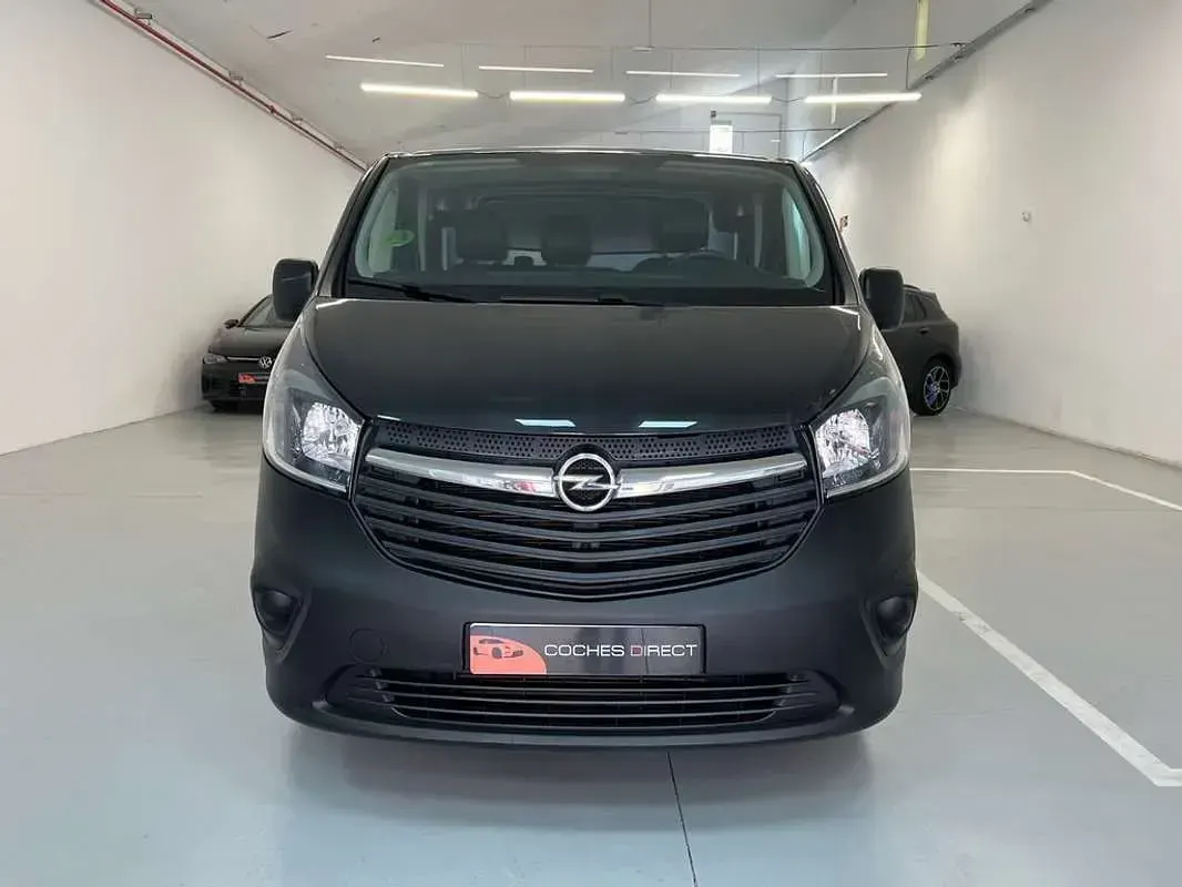 Usado Opel Vivaro S 144 CV (105 kW) 2019 Negro Monovolumen