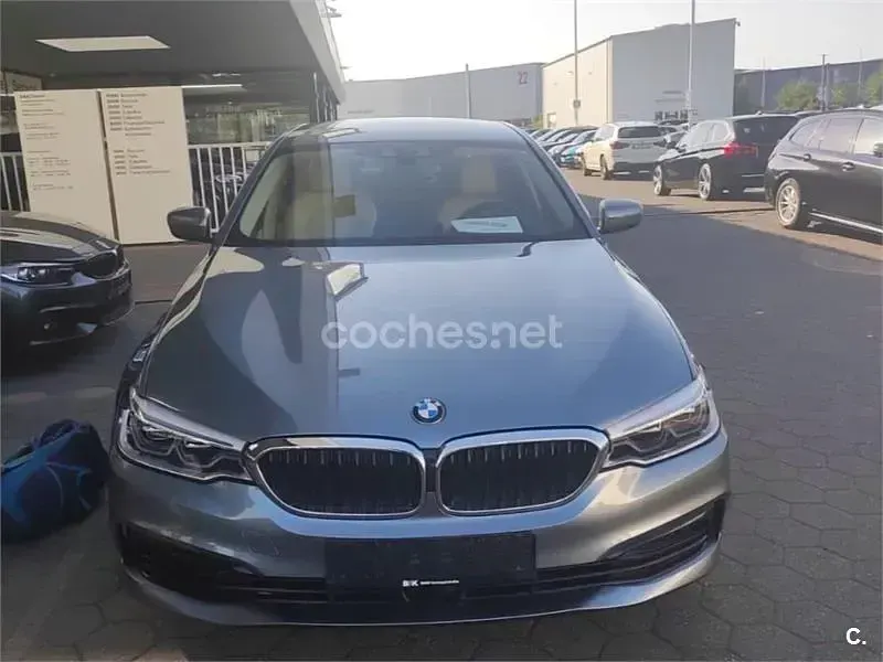 Usado BMW 530e iPerformance 252 CV (185 kW) 2019 Gris / plata Berlina