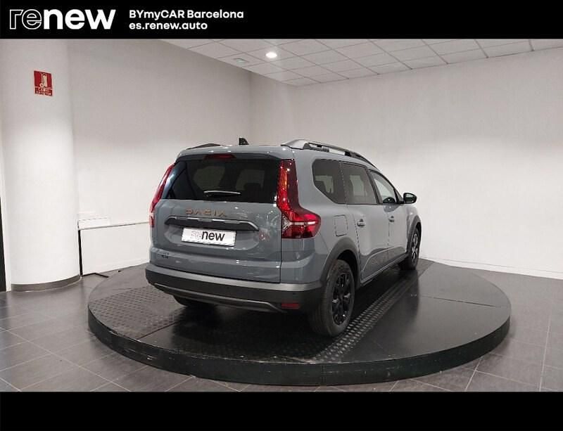 Usado Dacia Jogger Extreme 140 CV (102 kW) 2025 Gris Monovolumen