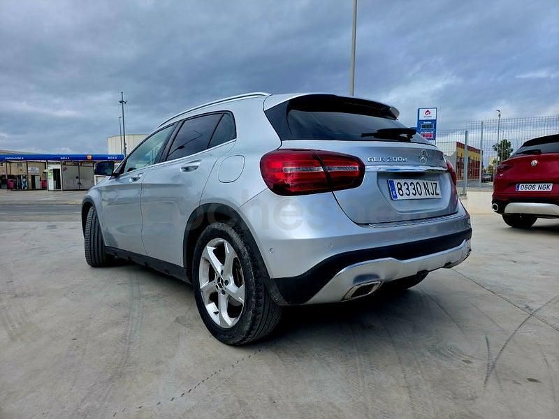 Usado Mercedes GLA200 136 CV (100 kW) 2019 Gris / plata SUV