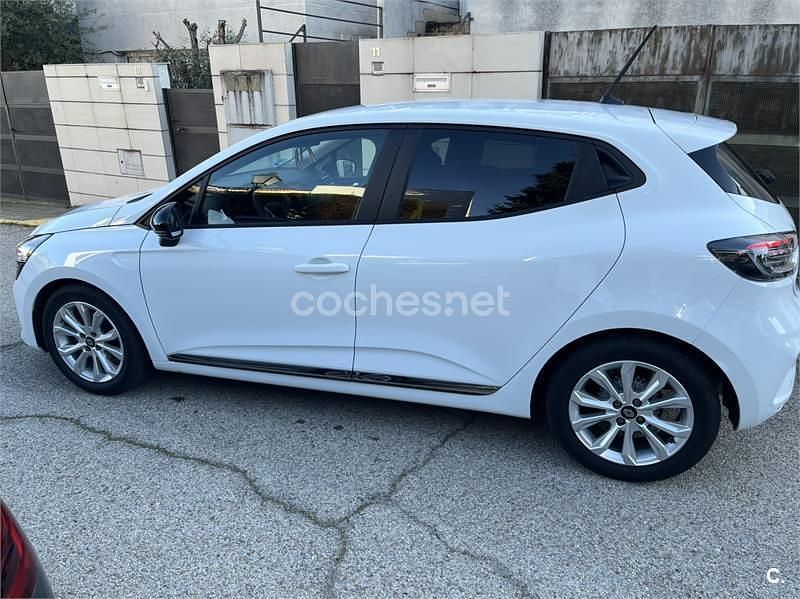 Usado Renault Clio V Evolution 100 CV (73 kW) 2024 Blanco Berlina