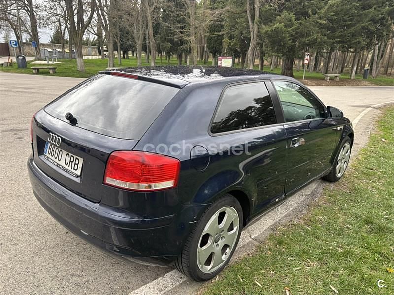 Usado Audi A3 Attraction 140 CV (102 kW) 2004 Azul Berlina