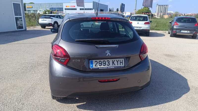 Usado Peugeot 208 Signature Sky 110 CV (80 kW) 2019 Gris Utilitario