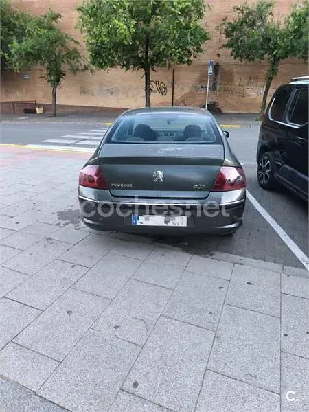 Usado Peugeot 407 136 CV (100 kW) 2006 Gris / plata Berlina