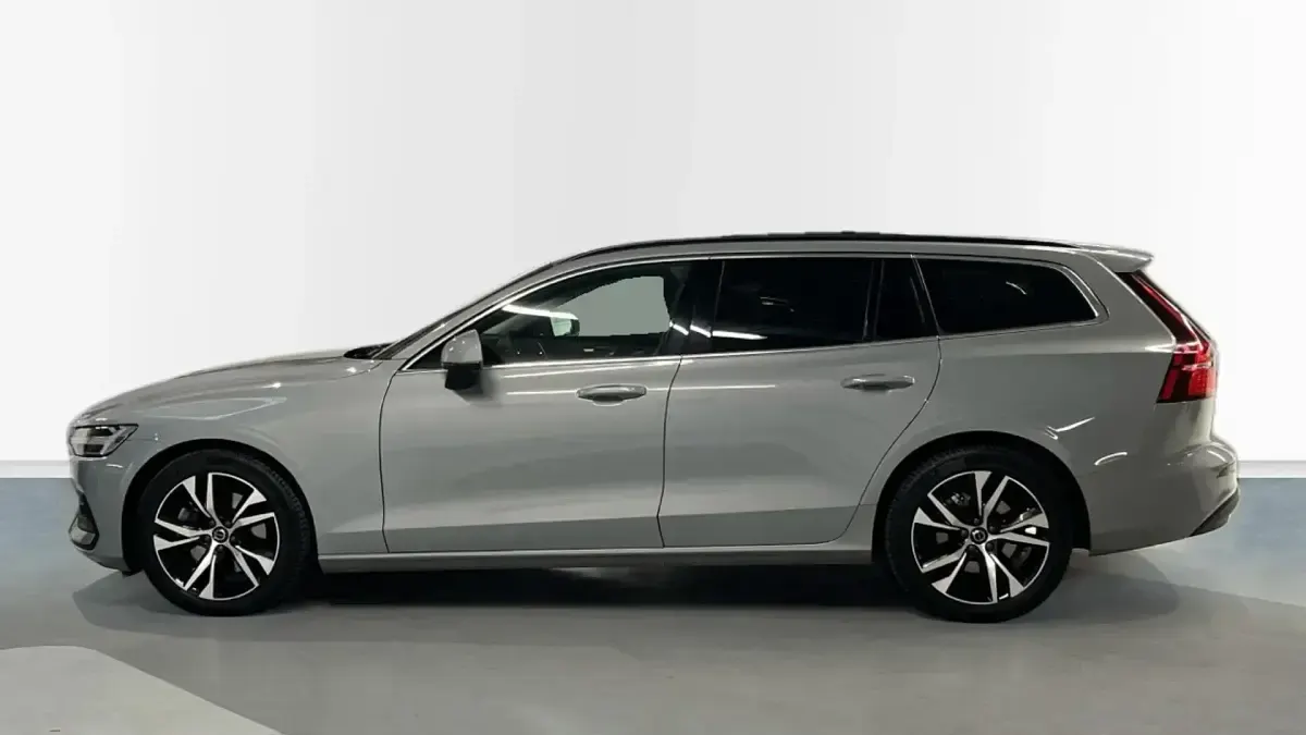 Usado Volvo V60 Core 197 CV (144 kW) 2025 Otro Familiar