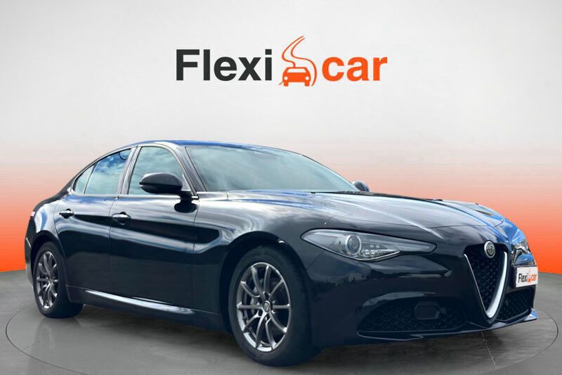 Usado Alfa Romeo Giulia Super 160 CV (117 kW) 2021 Negro Berlina