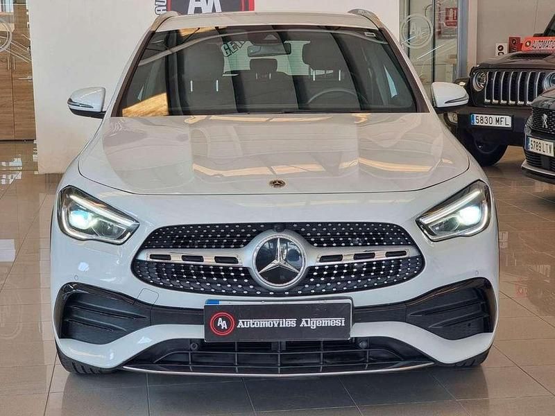 Usado Mercedes GLA180 136 CV (100 kW) 2021 Blanco SUV