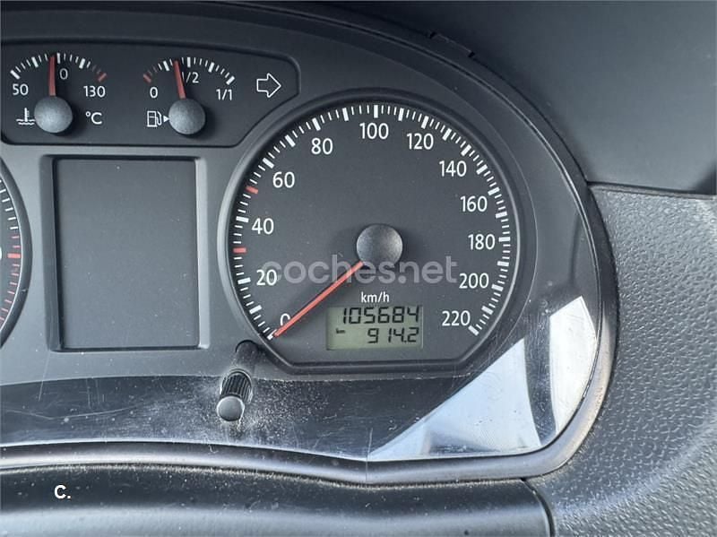 Usado VW Polo Match 75 CV (55 kW) 2005 Verde Berlina