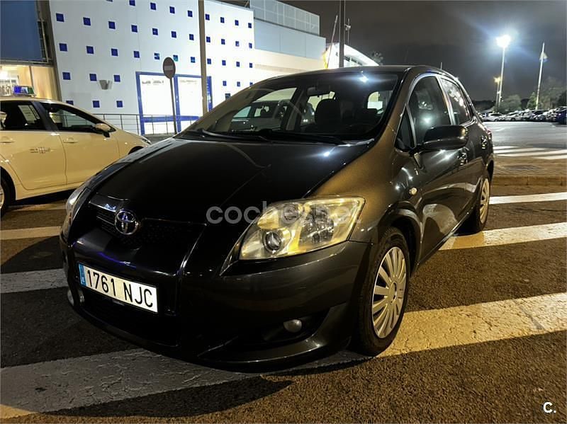 Usado Toyota Auris 97 CV (71 kW) 2009 Gris / plata Berlina