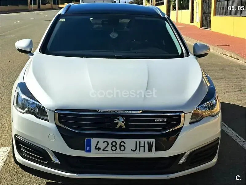 Usado Peugeot 508 SW Active 150 CV (110 kW) 2015 Blanco Familiar