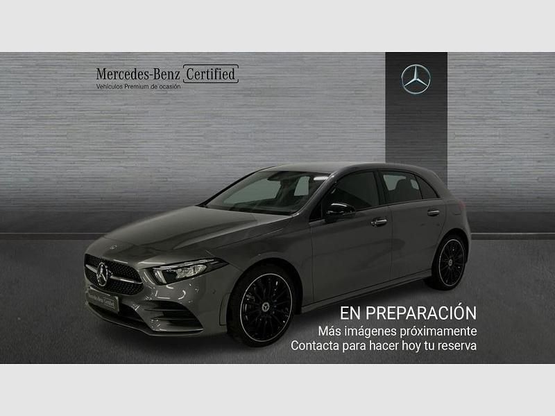 Gris / plata Usado 2022 Mercedes A250 Berlina | 30.490 € (Precio justo) - Imagen 1/4