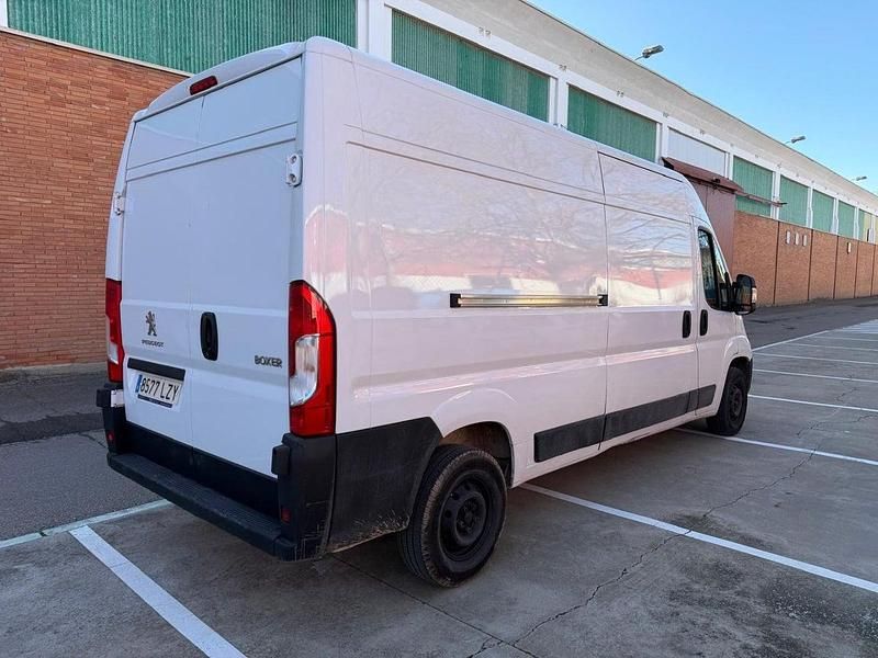 Usado Peugeot Boxer 140 CV (102 kW) 2022 Blanco Van
